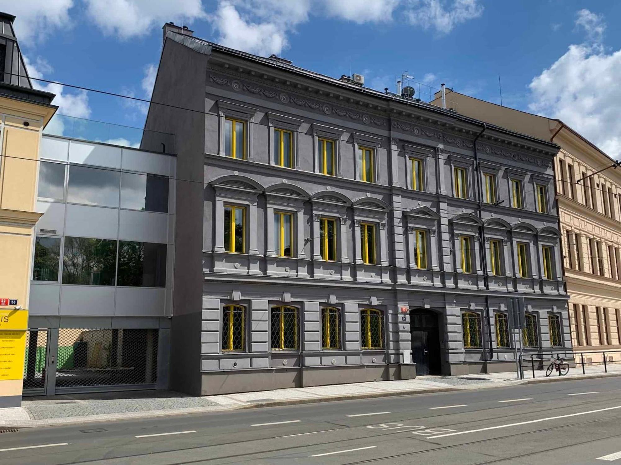 Lyly Apartment - Modern Apartment With Free Parking Прага Екстериор снимка